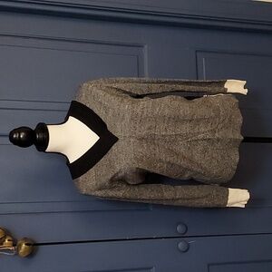 Smartwool color block v-neck sweater grey ivory black no signs of wear sz small